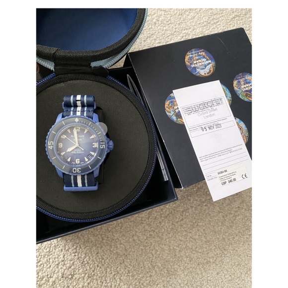 New with Tag Blancpain x Swatch watch - Picture 3 of 6